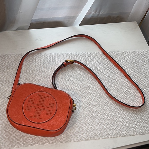 Tory Burch Logo Crossbody Purse - Picture 3 of 15